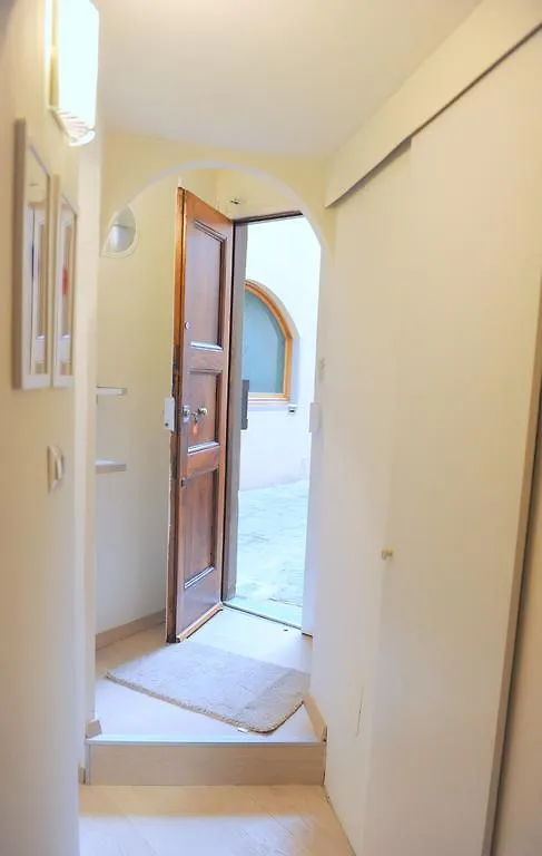 Acacia Firenze - Giglio Apartment 0*, Florence Italy